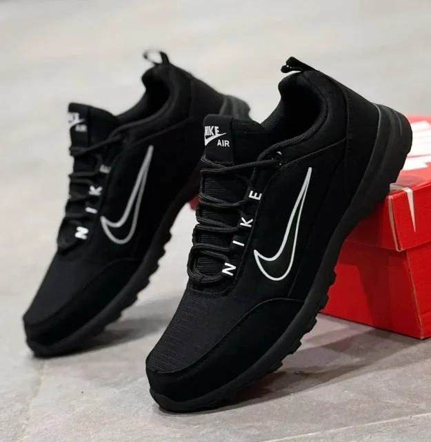 Кроссовки мужские Nike новые - Пиджаки в Казань