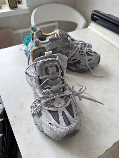 Adidas XLG Runner Deluxe Gray оригинал новые с коробкой - Пиджаки в Казань