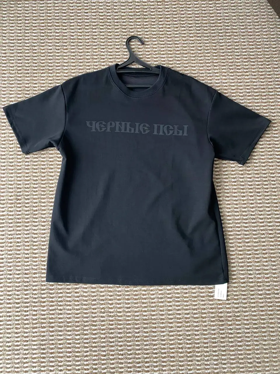 Футболки и офисные стулья - Барахолка в Казань