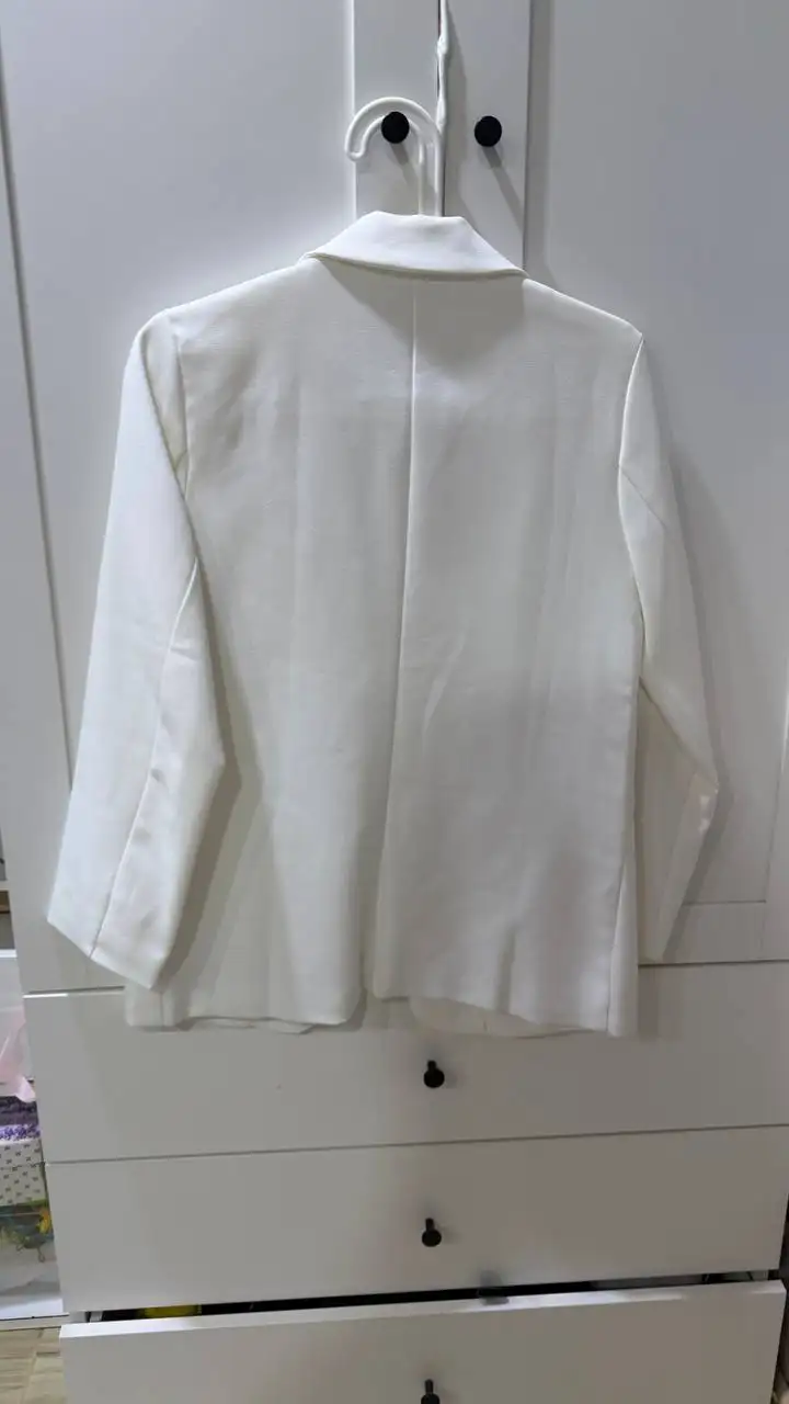 Женский пиджак новый размер М - Женская одежда (Одежда) в Казань