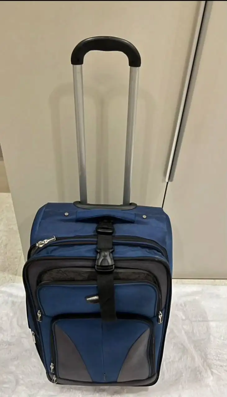 Продажа чемодана в хорошем состоянии - Барахолка в Казань