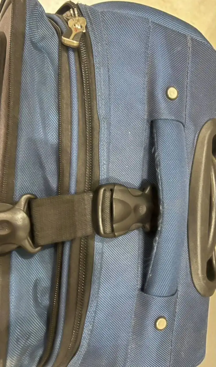 Продажа чемодана в хорошем состоянии - Барахолка в Казань