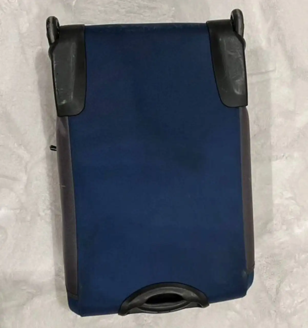 Продажа чемодана в хорошем состоянии - Барахолка в Казань