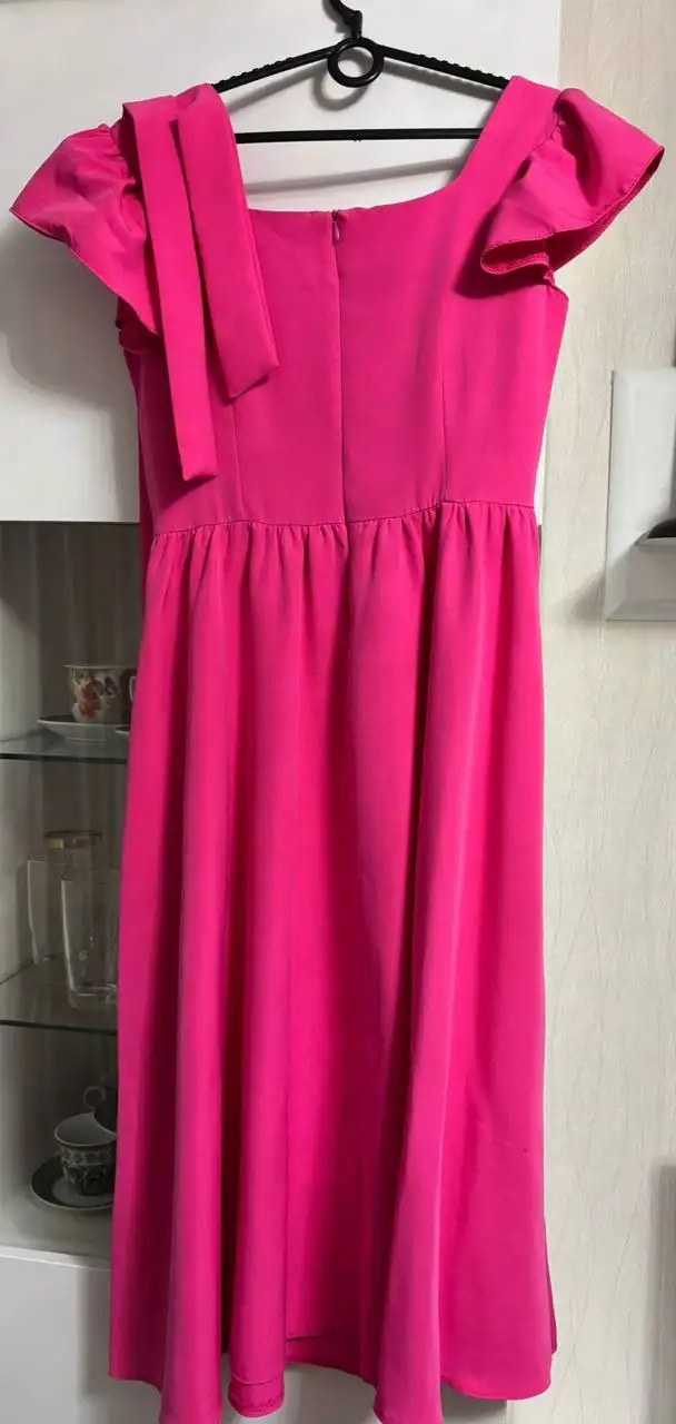 Платье б/у на выпускной - Платья (Одежда) в Казань