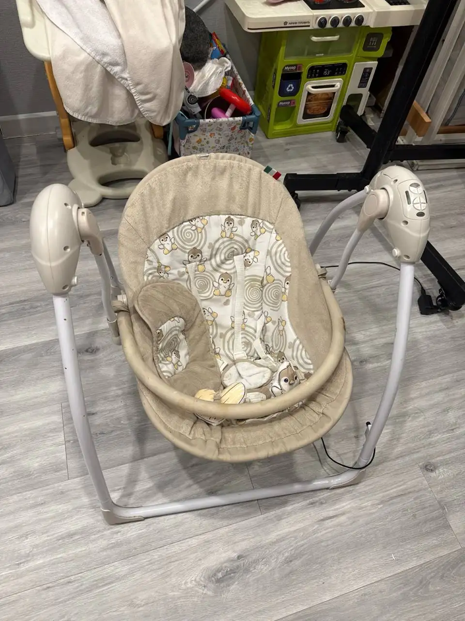 Электрокачели с музыкой и белым шумом - Качели (Товары для детей) в Казань