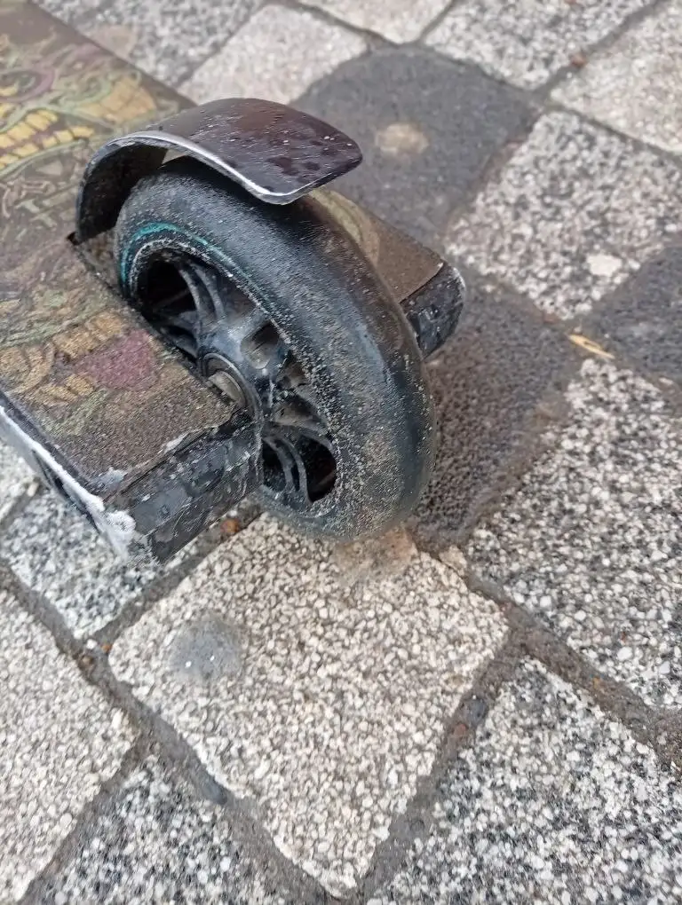 Отдам самокат бесплатно - Хобби и отдых в Казань