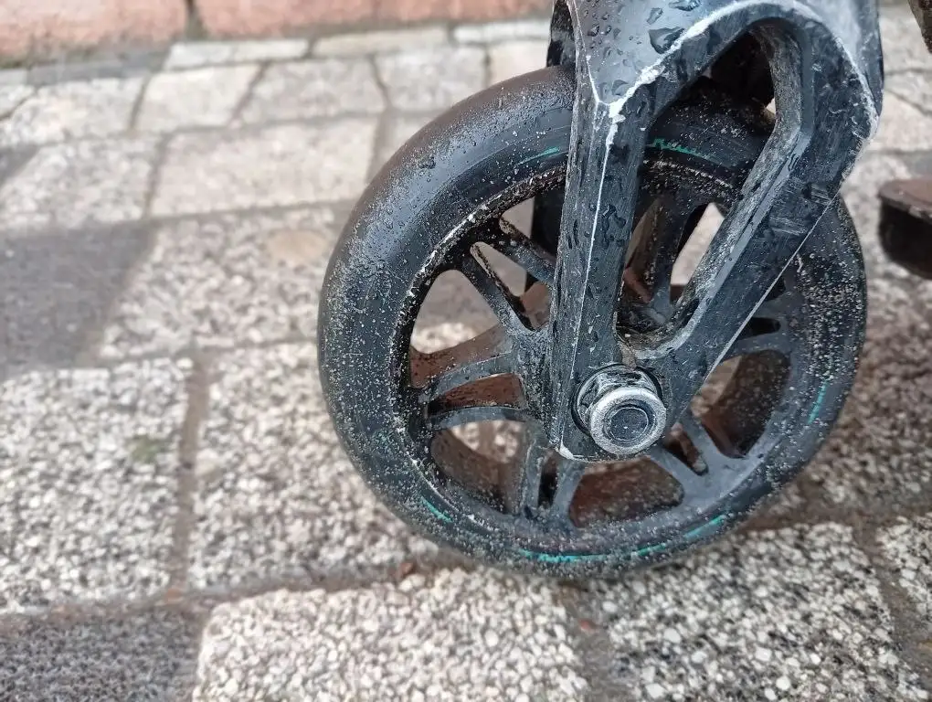 Отдам самокат бесплатно - Хобби и отдых в Казань