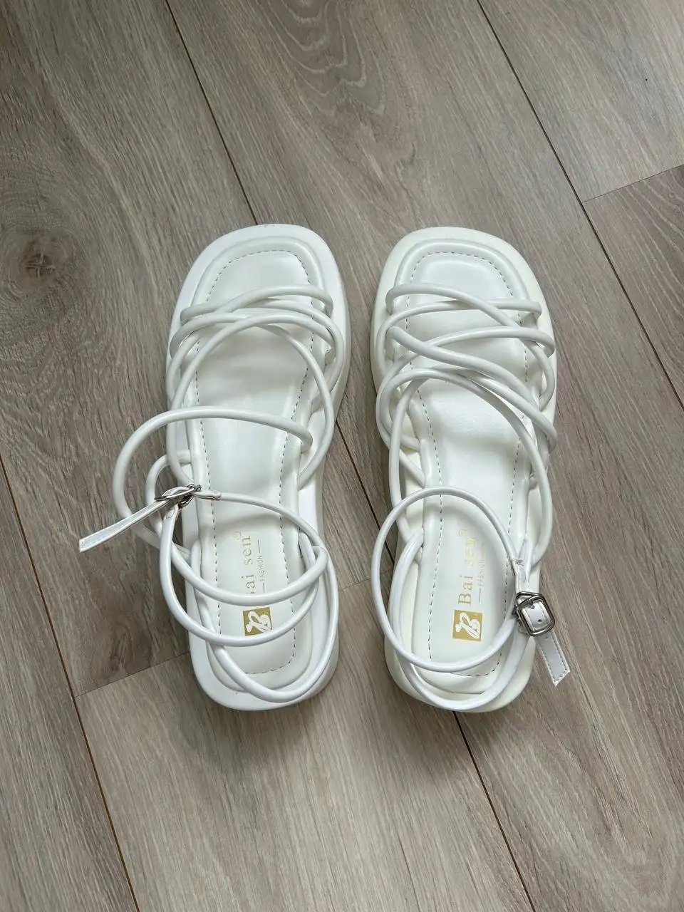 Продажа женской обуви разных размеров - Одежда в Казань