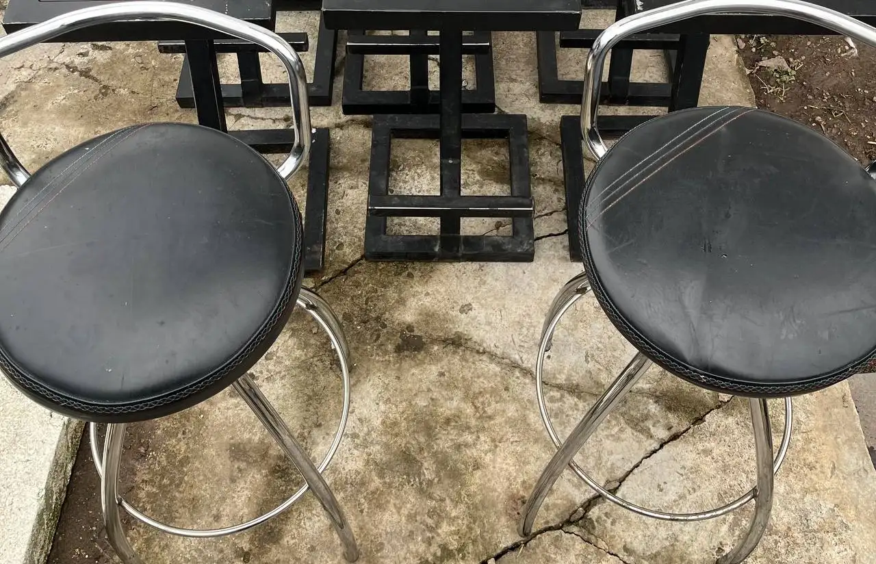 Телевизор TOSHIBA, водонагреватель Haier 30л, барные стулья 2 шт - Телевизоры и техника для кухни (Электроника) в Казань