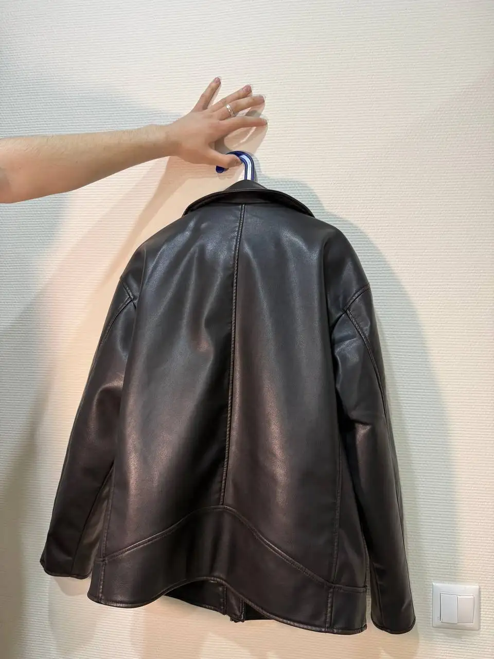 Кожаная куртка, размер S - Верхняя одежда (Одежда) в Казань