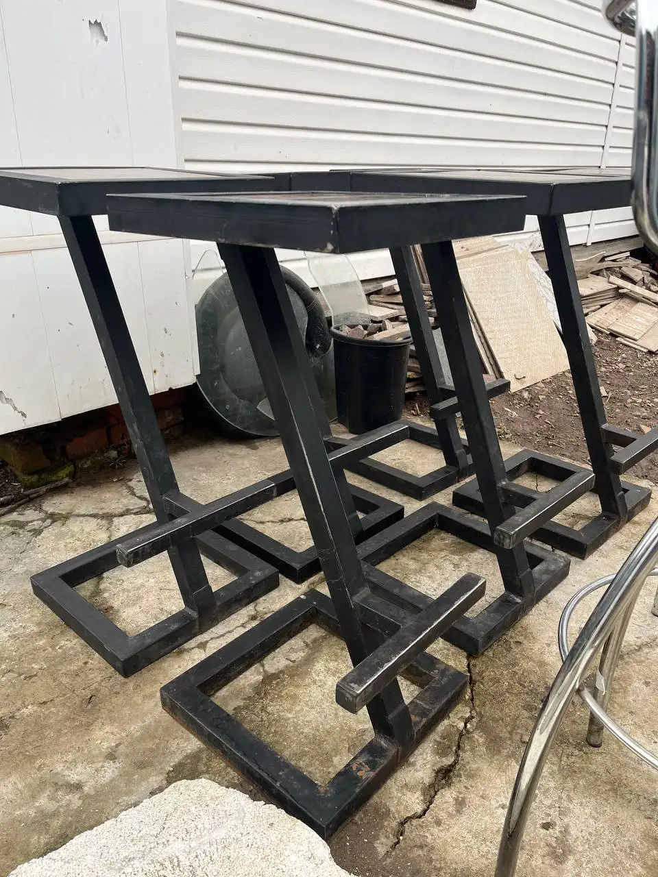 Телевизор TOSHIBA, водонагреватель Haier, барные стулья, рохля - Барахолка в Казань