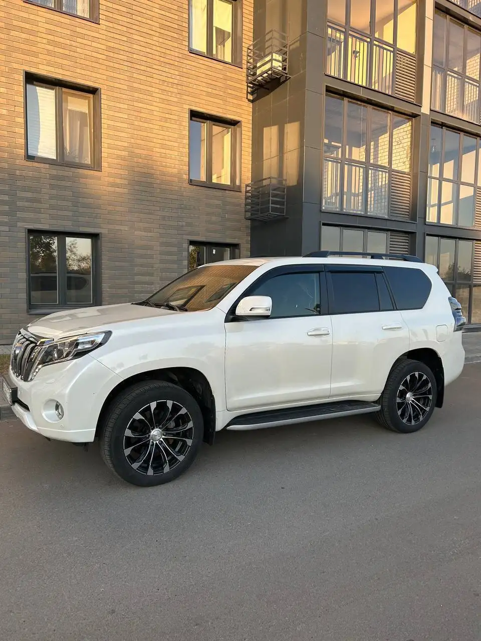 Продажа Toyota Land Cruiser Prado 2015 - Внедорожники (Авто) в Казань