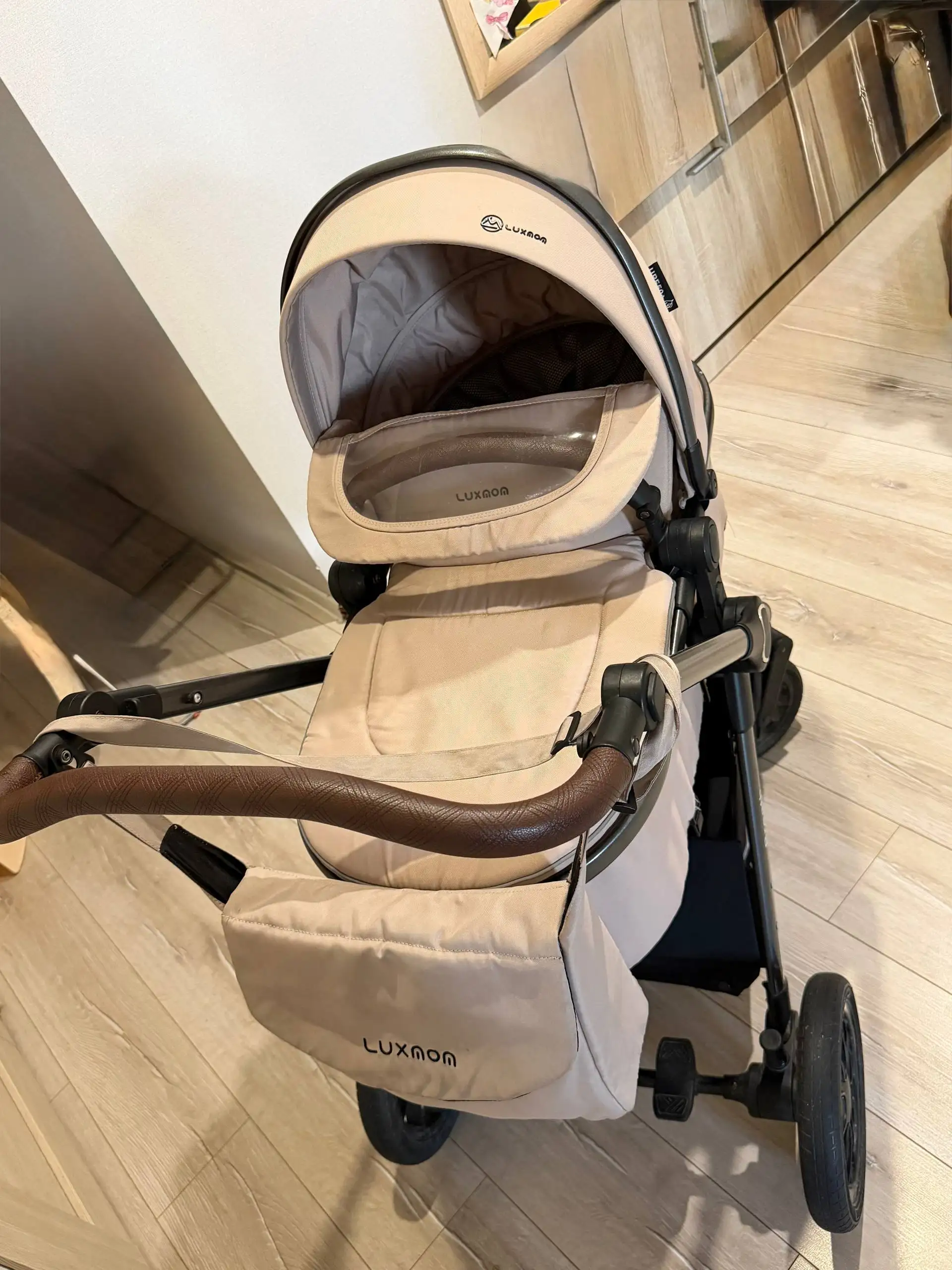 Продам коляску 3в1 Lux Mom A4 - Коляски (Товары для детей) в Казань