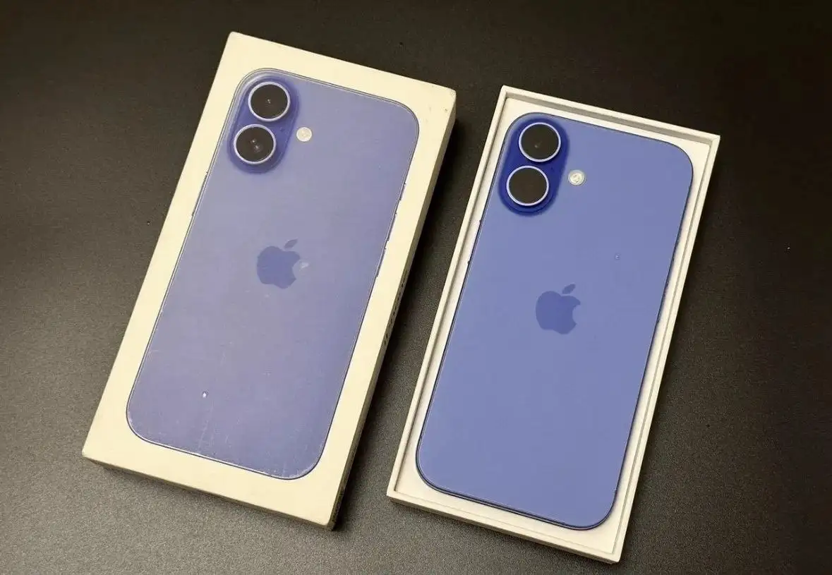 Продаю iPhone 16 128GB, новый, гарантия до 2026 - Телефоны (Электроника) в Казань