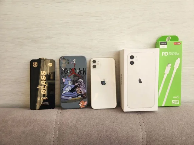 Apple iPhone 11 64GB в отличном состоянии - Компьютеры и комплектующие в Казань