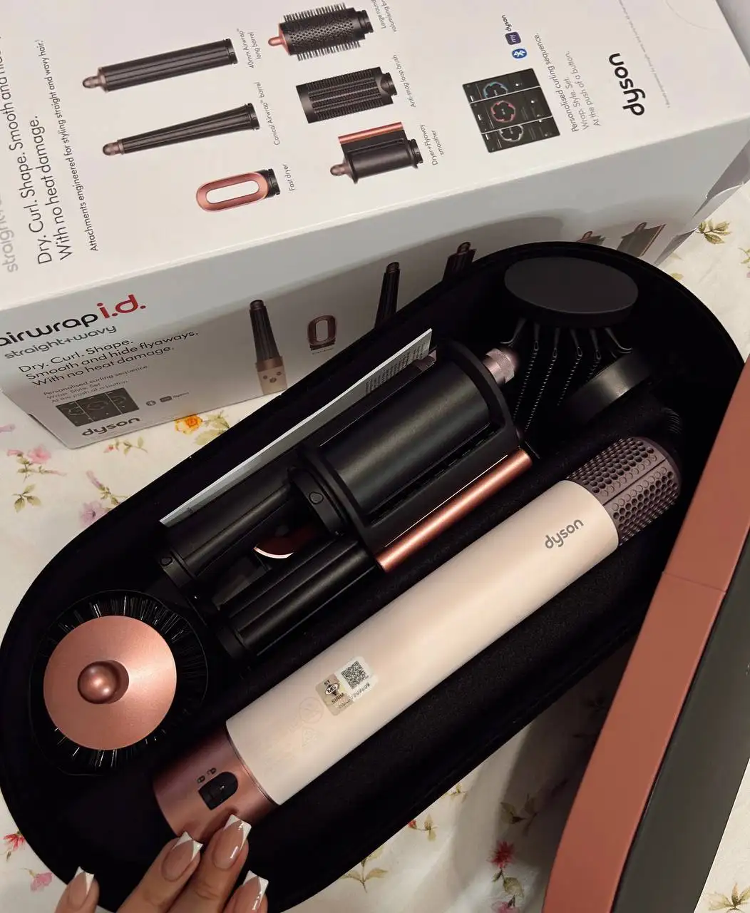 Продаю стайлер Dyson Airwrap ID HC 08 Ceramic Pink - Электроника в Казань