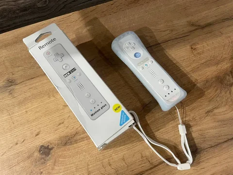 Nintendo Wii remote контроллер - Стол компьютерный в Казань