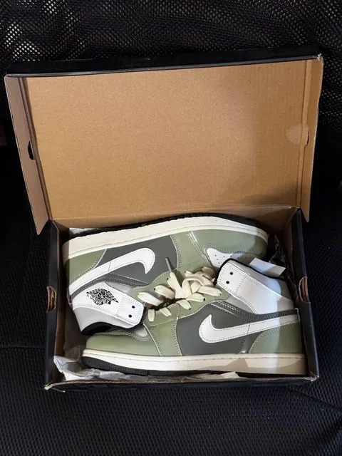 Продаю стильные кроссовки Nike Air Jordan - частное объявление в Казань