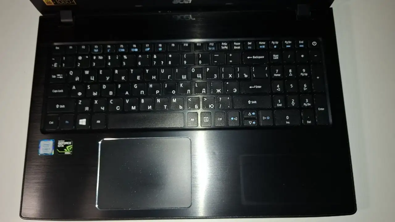 Ноутбук Acer Aspire E5-575G / i5-7200U / 12 ГБ - Ноутбуки (Электроника) в Казань