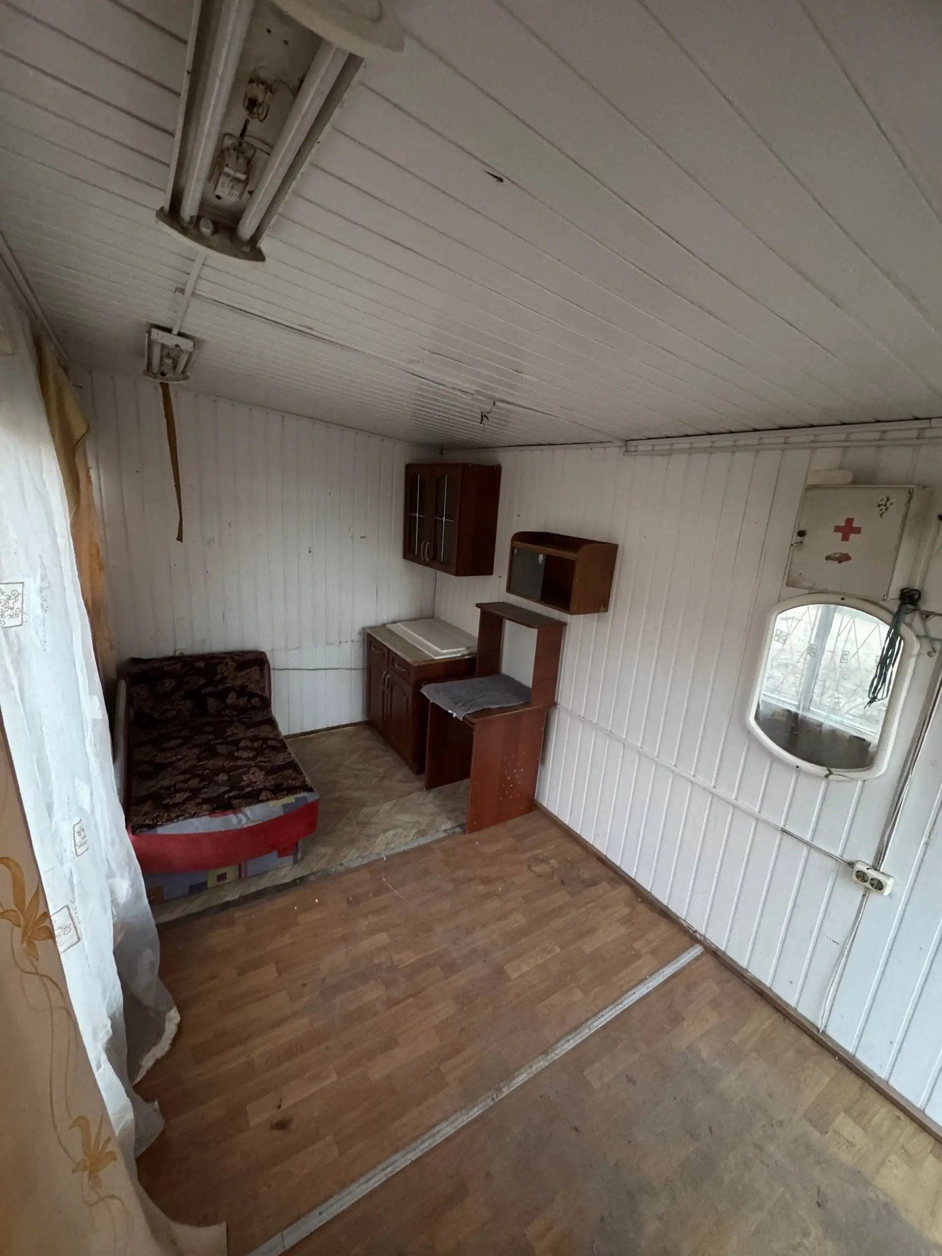 Продам б/у киоск (бытовку) - Киоски и ларьки (Готовый бизнес и оборудование) в Куюки