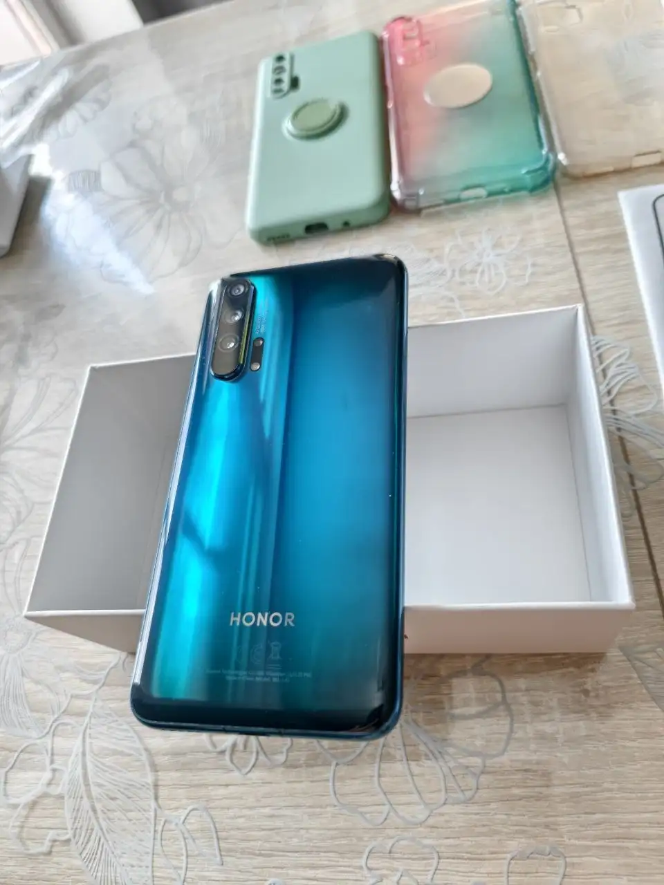 Honor 20 Pro 256/8 ГБ в отличном состоянии - Смартфоны (Электроника) в Казань