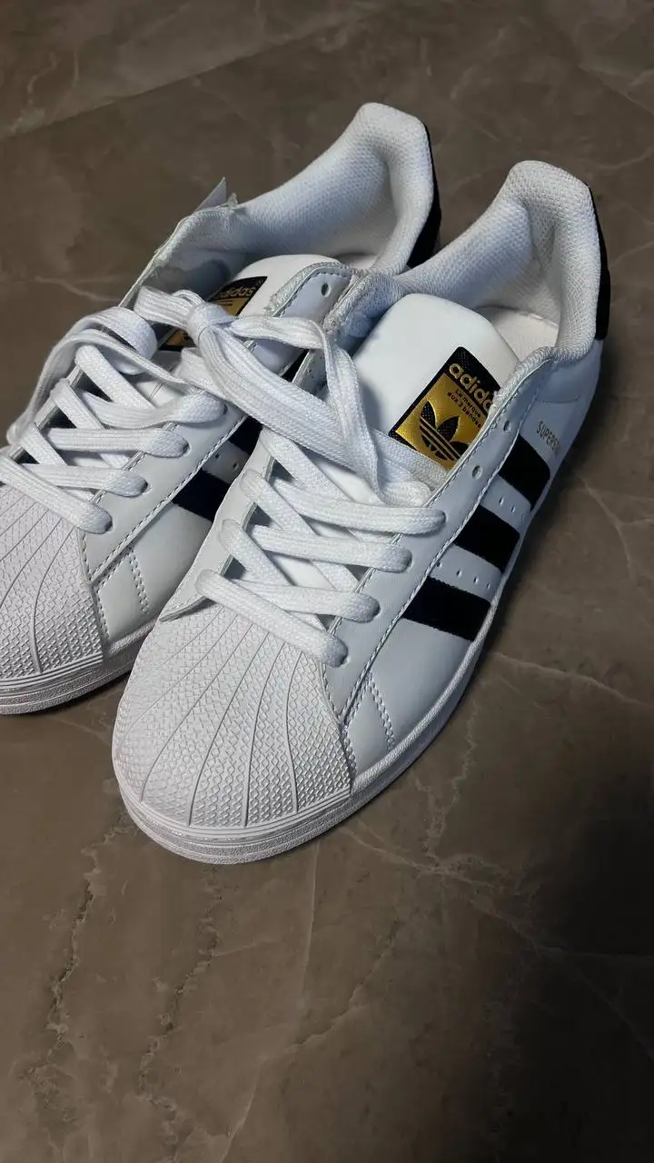 Кроссовки Adidas - Обувь (Одежда) в Казань