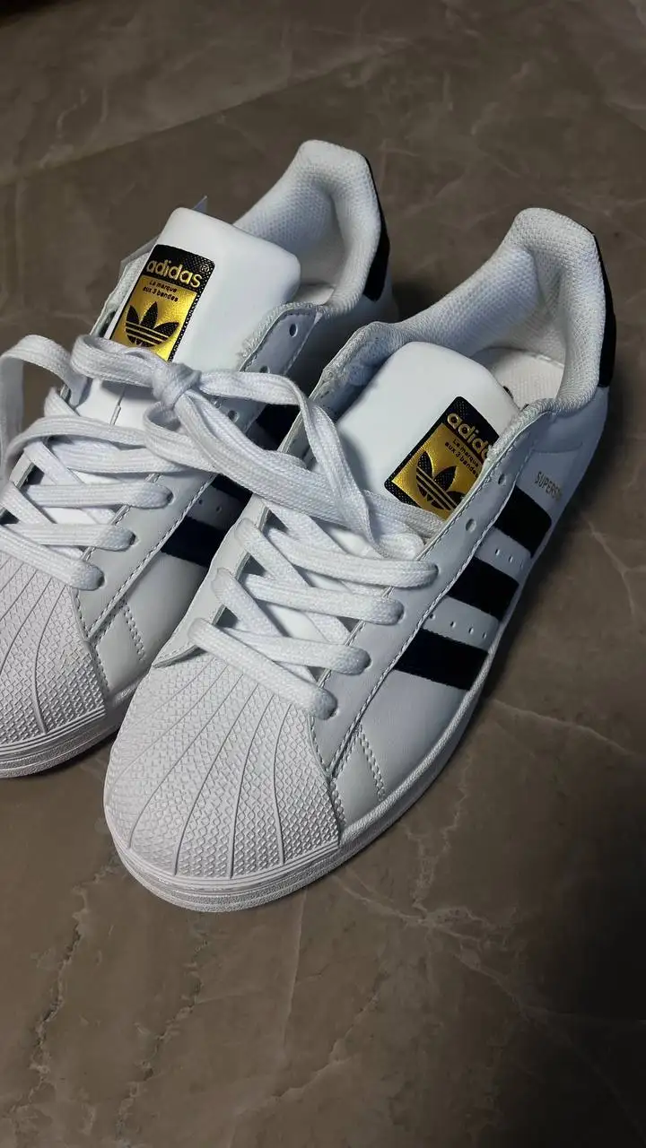 Кроссовки Adidas - Обувь (Одежда) в Казань