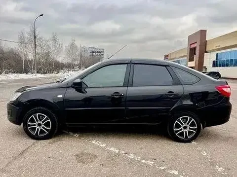 Продажа ВАЗ Гранта 2015 - Легковые автомобили в Казань