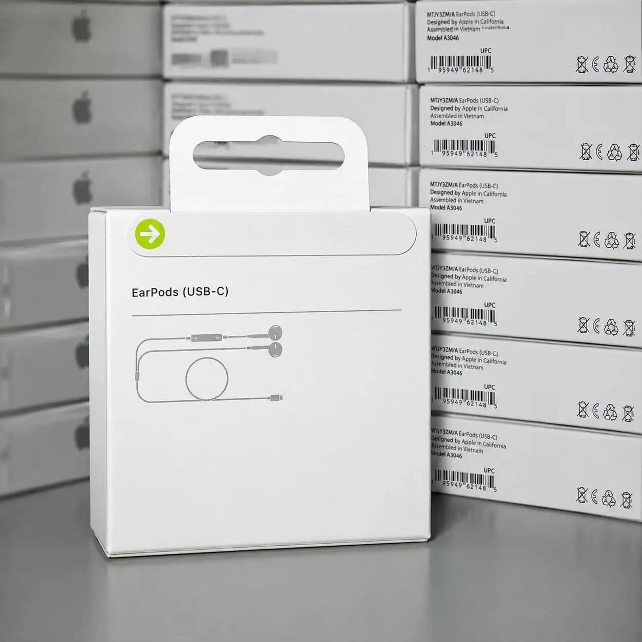 Продам EarPods USB-C новые - Аудио- и видеотехника (Электроника) в Казань