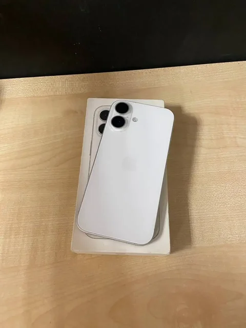 Продам iPhone 16 128GB - Фены и стайлеры в Казань