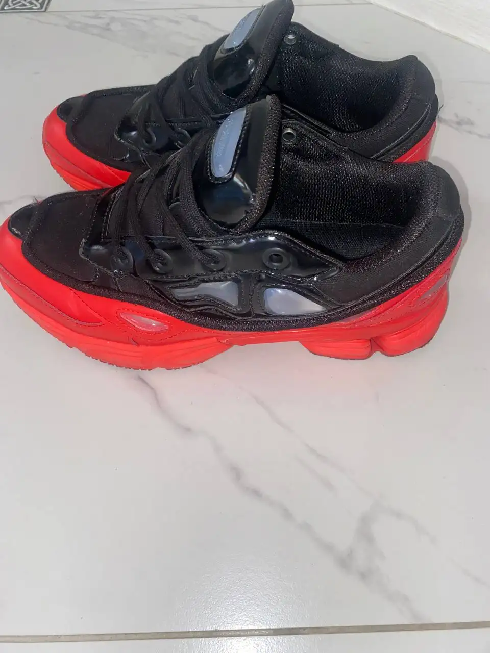 Продам кроссовки Raf Simons Ozwiggy 3 красные Adidas - Обувь (Одежда) в Казань
