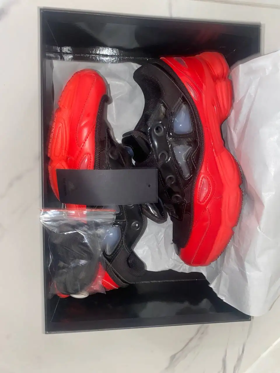 Продам кроссовки Raf Simons Ozwiggy 3 красные Adidas - Обувь (Одежда) в Казань