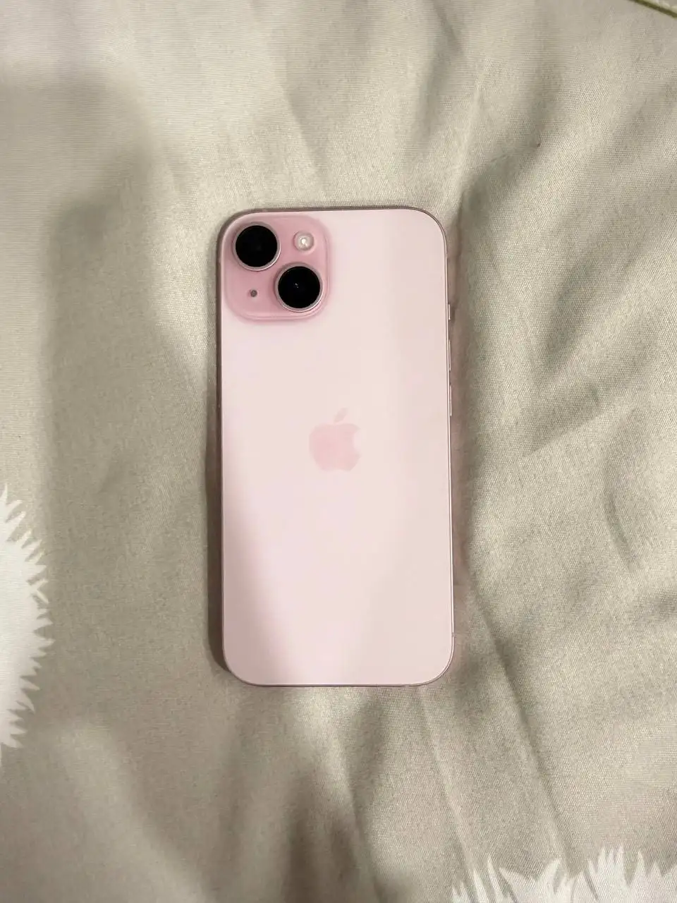 iPhone 15 128GB розовый - Мобильные телефоны (Электроника) в Казань