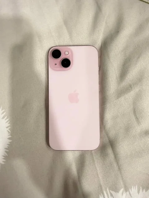 iPhone 15 128GB розовый - Мобильные телефоны в Казань