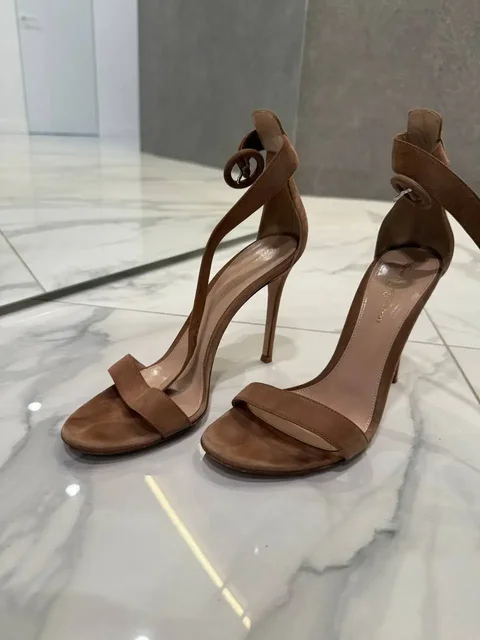 Продажа женских туфель Portofino и Valentino - Детская одежда в Казань