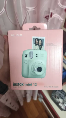 Продам новый Instax Mini 12 - Фототехника в Казань