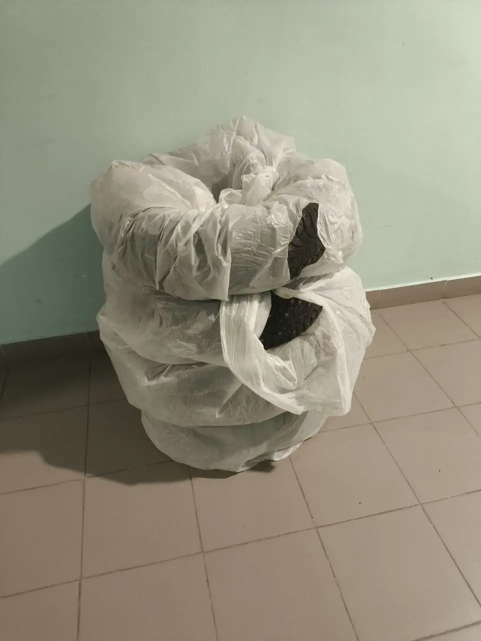 Зимняя резина R15 185/65 88Т, б/у, 1 сезон - Шины (Авто) в Казань