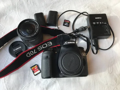Продаю фотоаппарат Canon 70D с объективом и аксессуарами - Электрощитовое оборудование в Казань