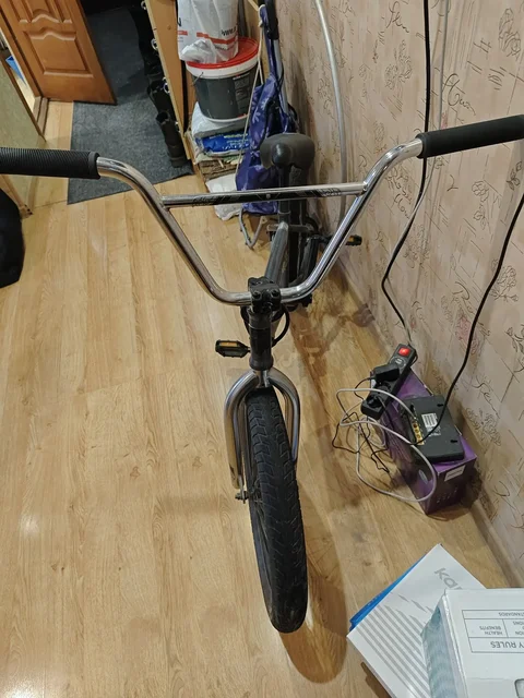 BMX Mongoose 20 дюймов, б/у в хорошем состоянии - Коллекционные фигурки в Казань