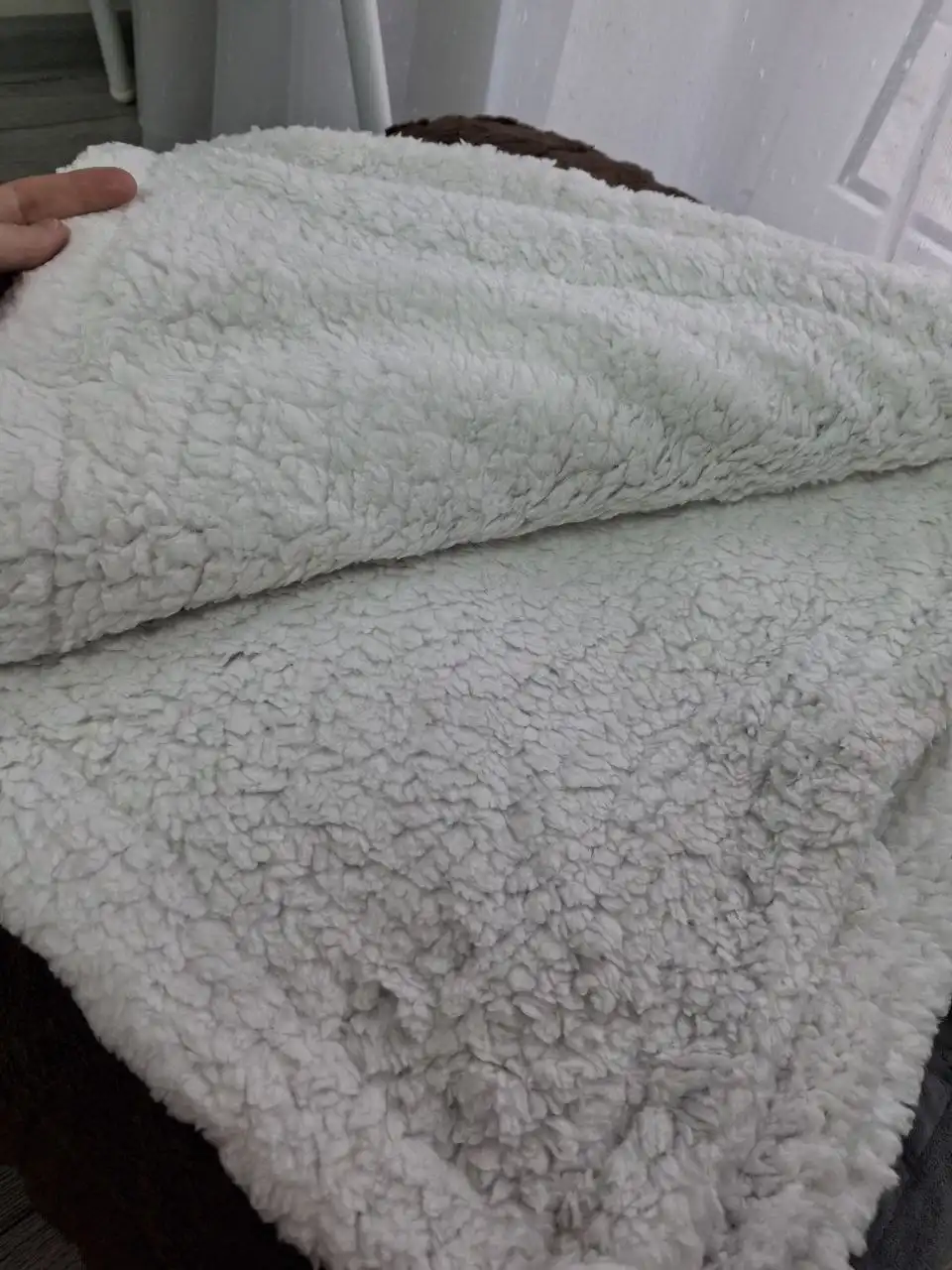 Плед плюшевый и гирлянды с пультом