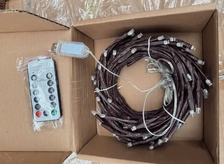 Плед плюшевый и гирлянды с пультом