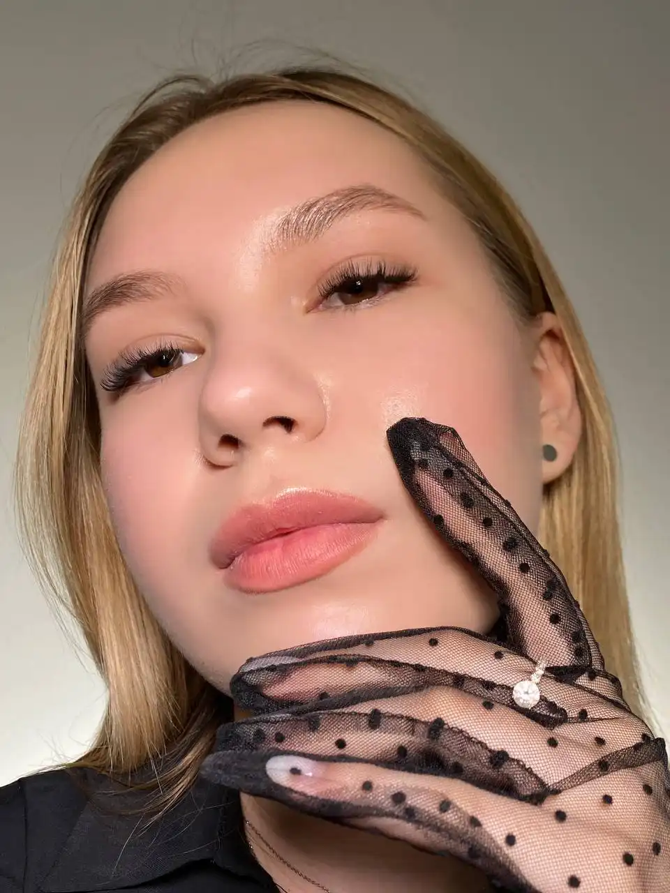 Наращивание ресниц и окрашивание бровей у мастера Тани