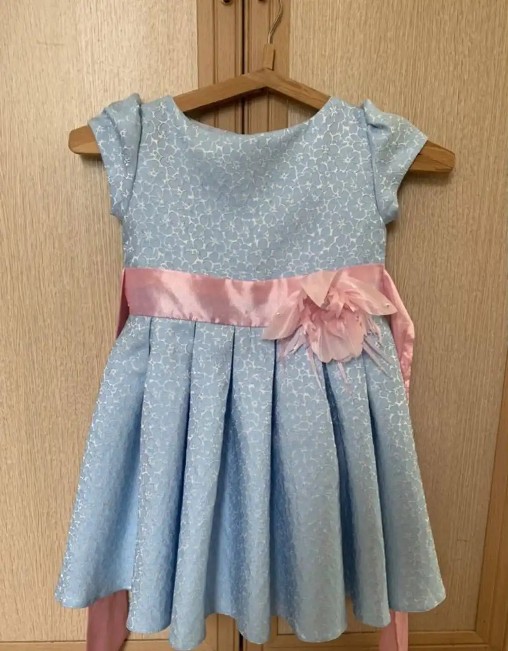 Платье 104-110 хорошее состояние