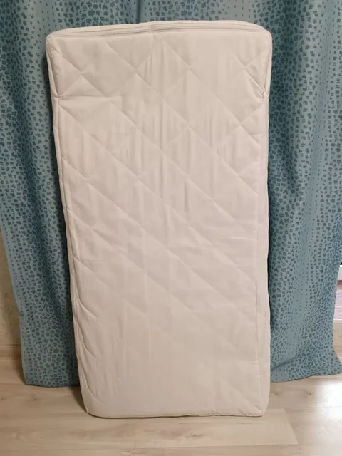 Продам детский матрац с кроваткой - частное объявление в Волгоград