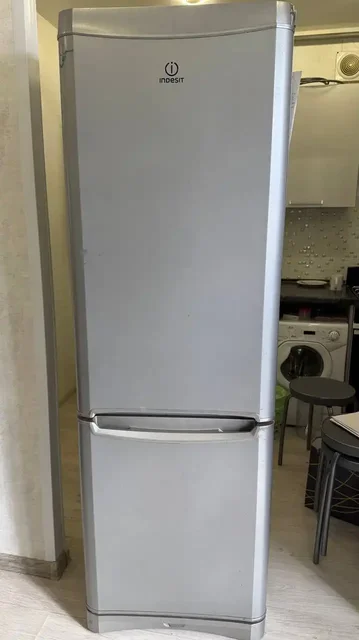 Продажа старого холодильника на запчасти - частное объявление в Волгоград