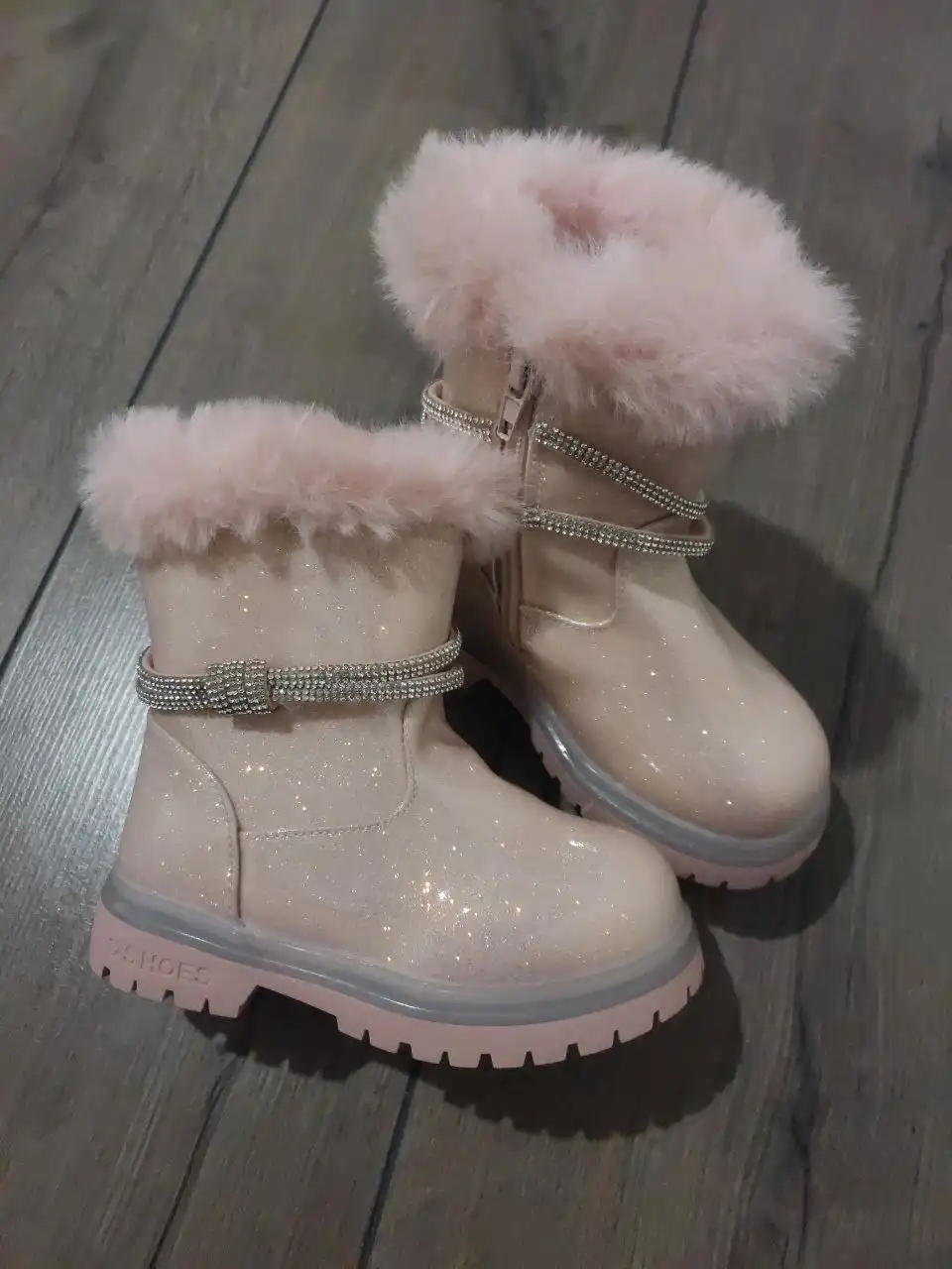 Зимние шины новые