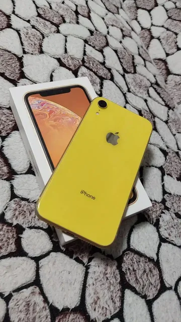 Продам Apple iPhone XR 64 ГБ (Желтый) - частное объявление в Волгоград