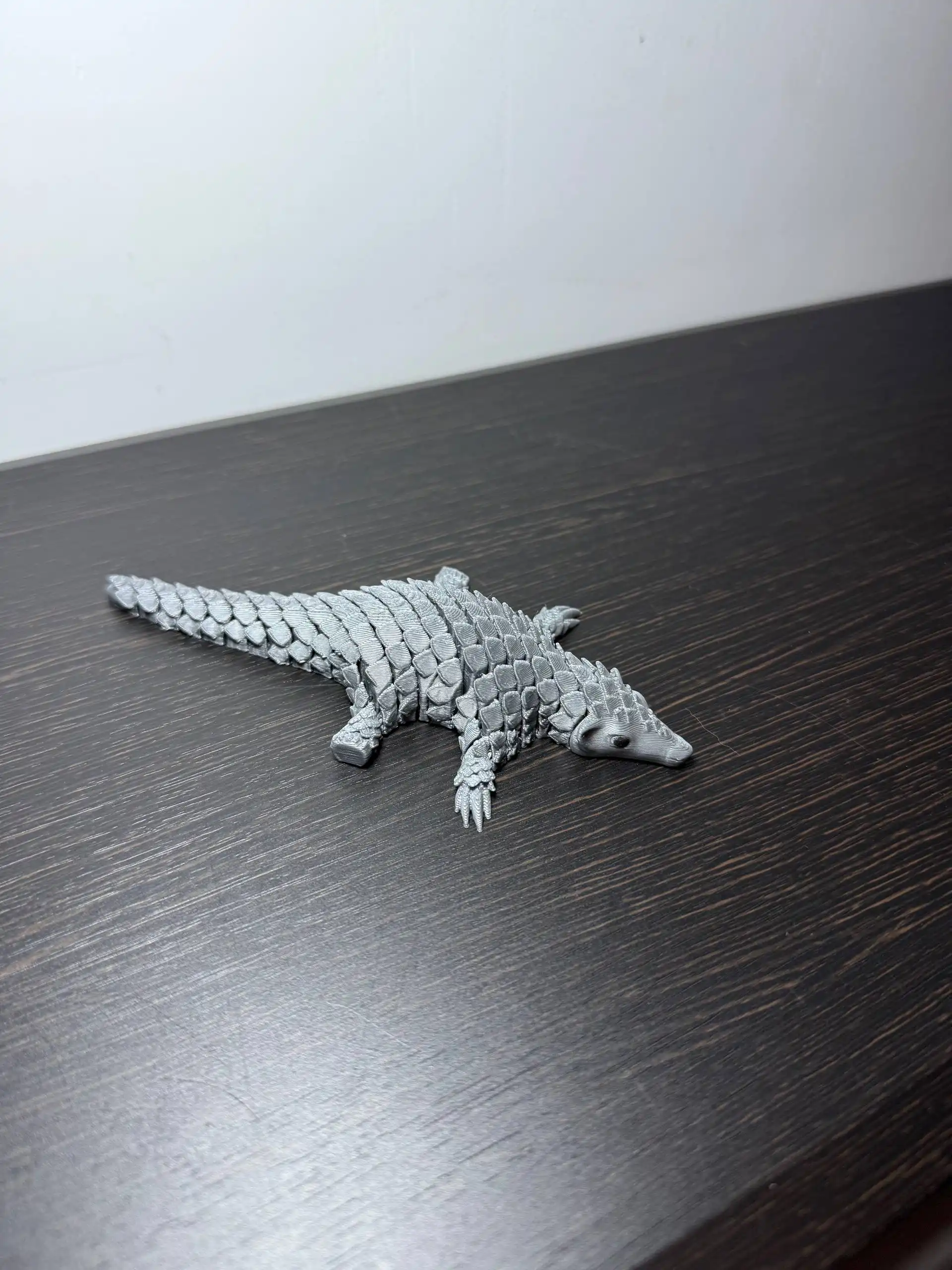 Подвижный панголин из PLA пластика