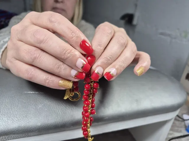 Услуги мастера ногтевого сервиса в Волгограде - Услуги в Волгоград