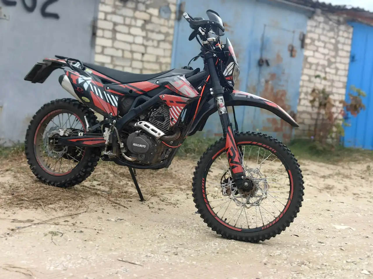 Продам полноразмерный эндуро мотоцикл Regulmoto ZR250 2022 года